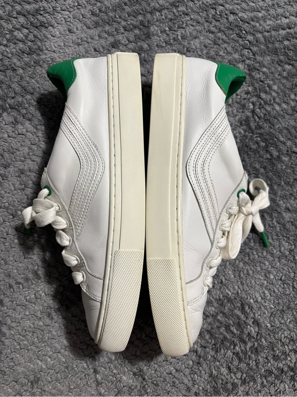 Tory Sport Chevron Leather Sneakers White with Green Interior Accents Size 7.5